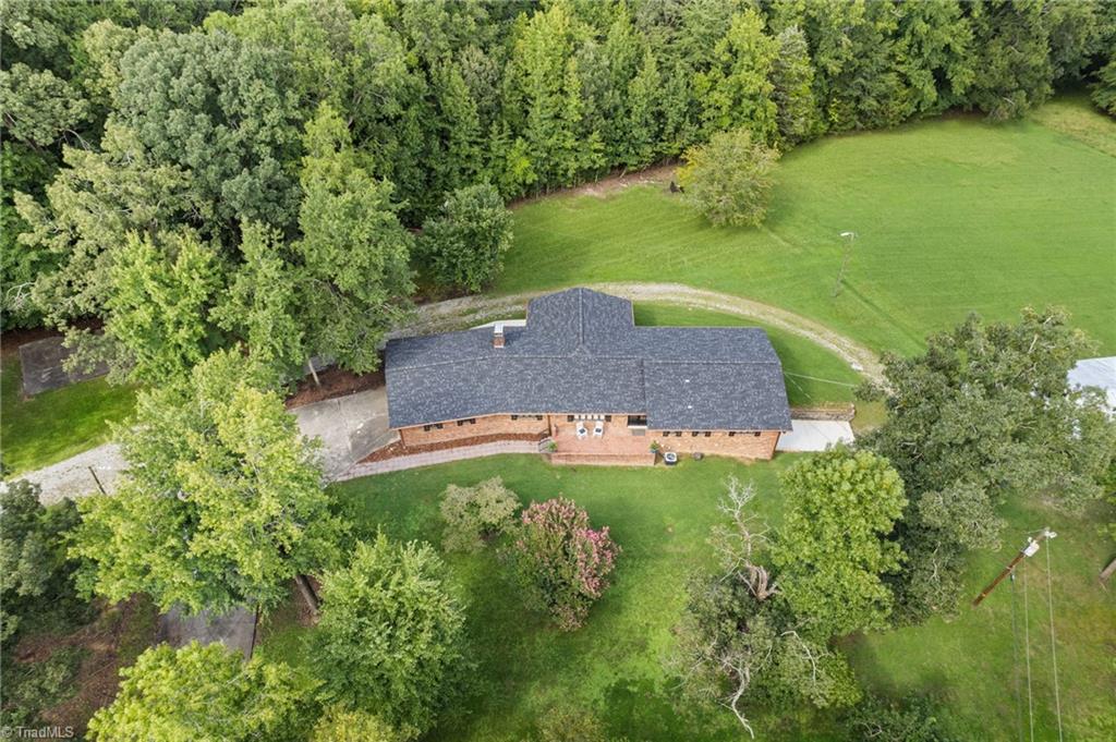 7029 Penman Road High Point, NC 27263 - Photo 12 of 50