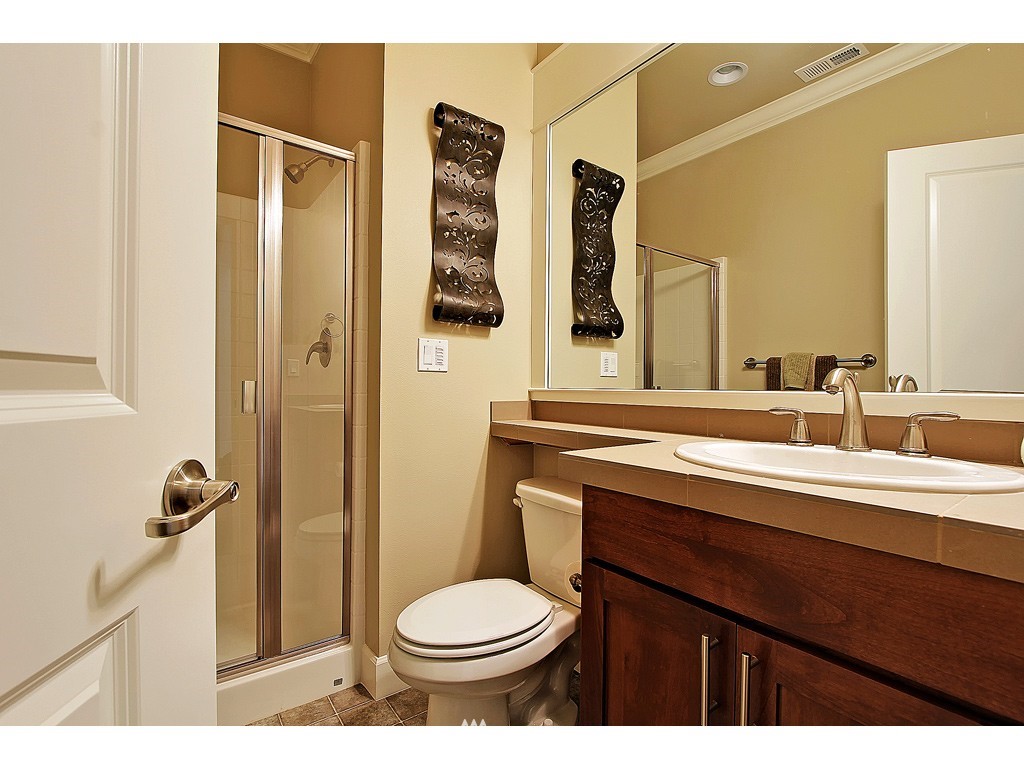 6316 Northeast 1st Street Renton, WA 98059 - Photo 5 of 15