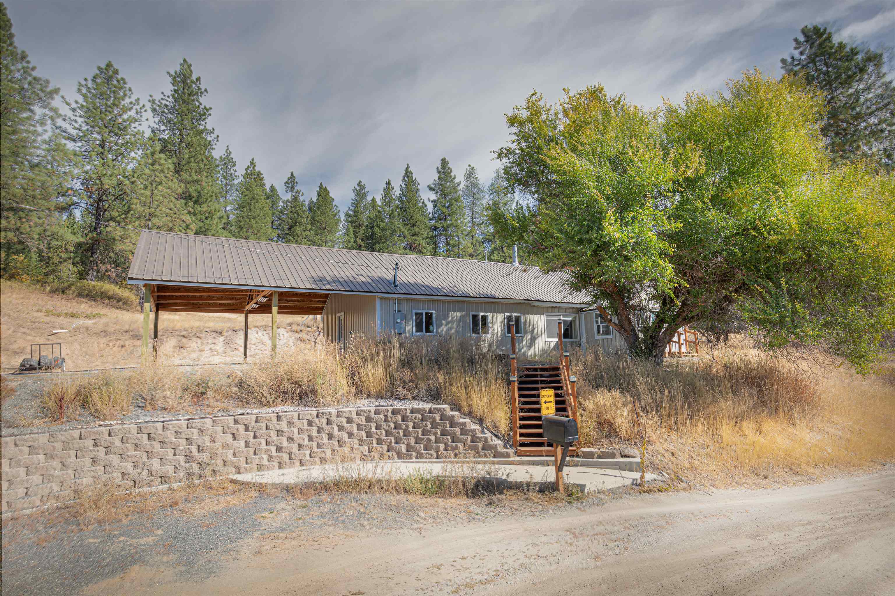 5144 Allen Road Springdale, WA 99173 - Photo 2 of 23