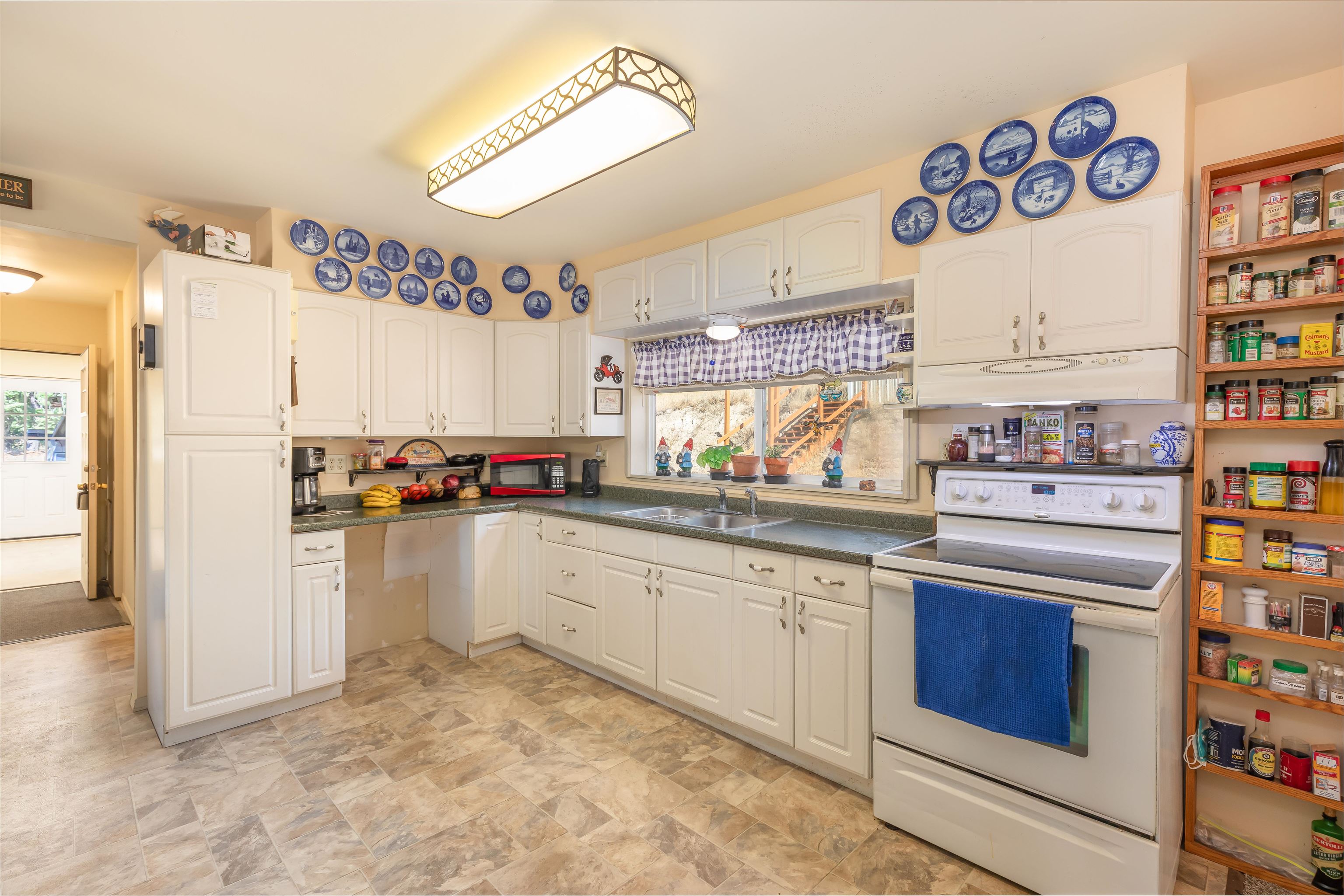 5144 Allen Road Springdale, WA 99173 - Photo 8 of 23