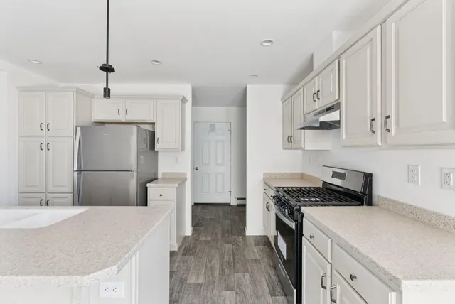 $425,000 | 6 Bayberry Court, Augusta, ME 04330