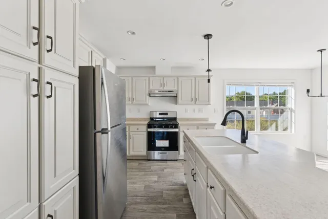 $425,000 | 6 Bayberry Court, Augusta, ME 04330