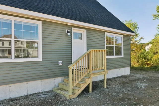 $425,000 | 6 Bayberry Court, Augusta, ME 04330