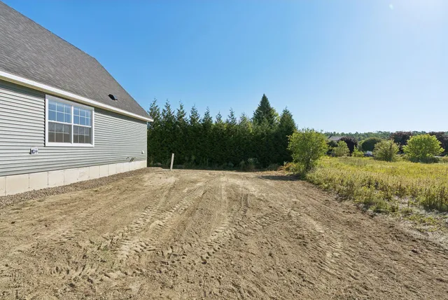 $425,000 | 6 Bayberry Court, Augusta, ME 04330