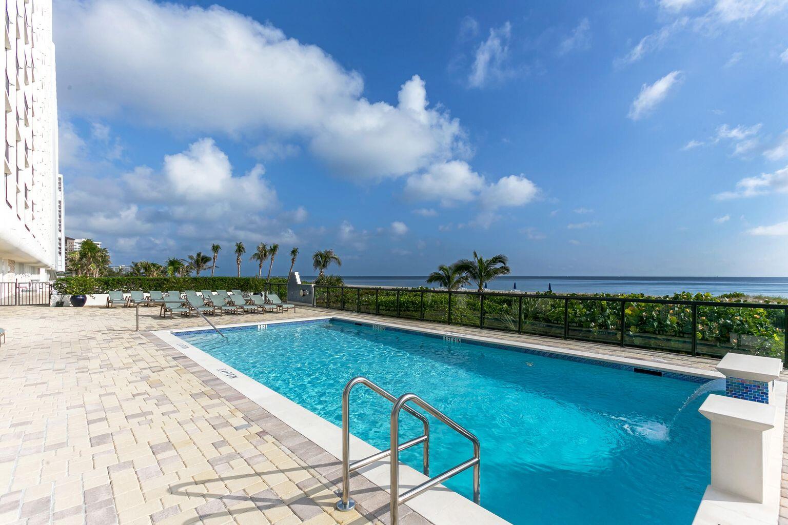 2800 South Ocean Boulevard, Unit 7E Boca Raton, FL 33432 - Photo 26 of 34 pool