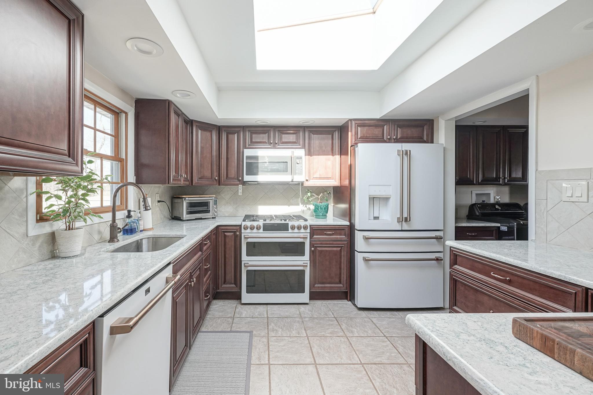 771 Kettle Run Road Marlton, NJ 08053 - Photo 9 of 44