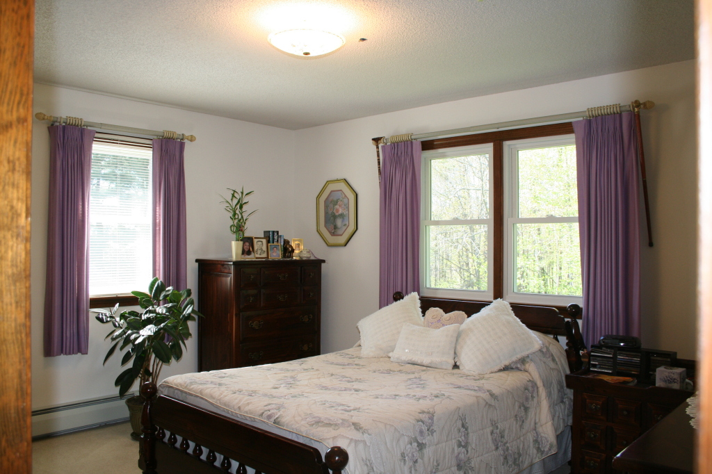 159 Kittredge Road Pittsfield, MA 01201 - Photo 7 of 15 Second Bedroom