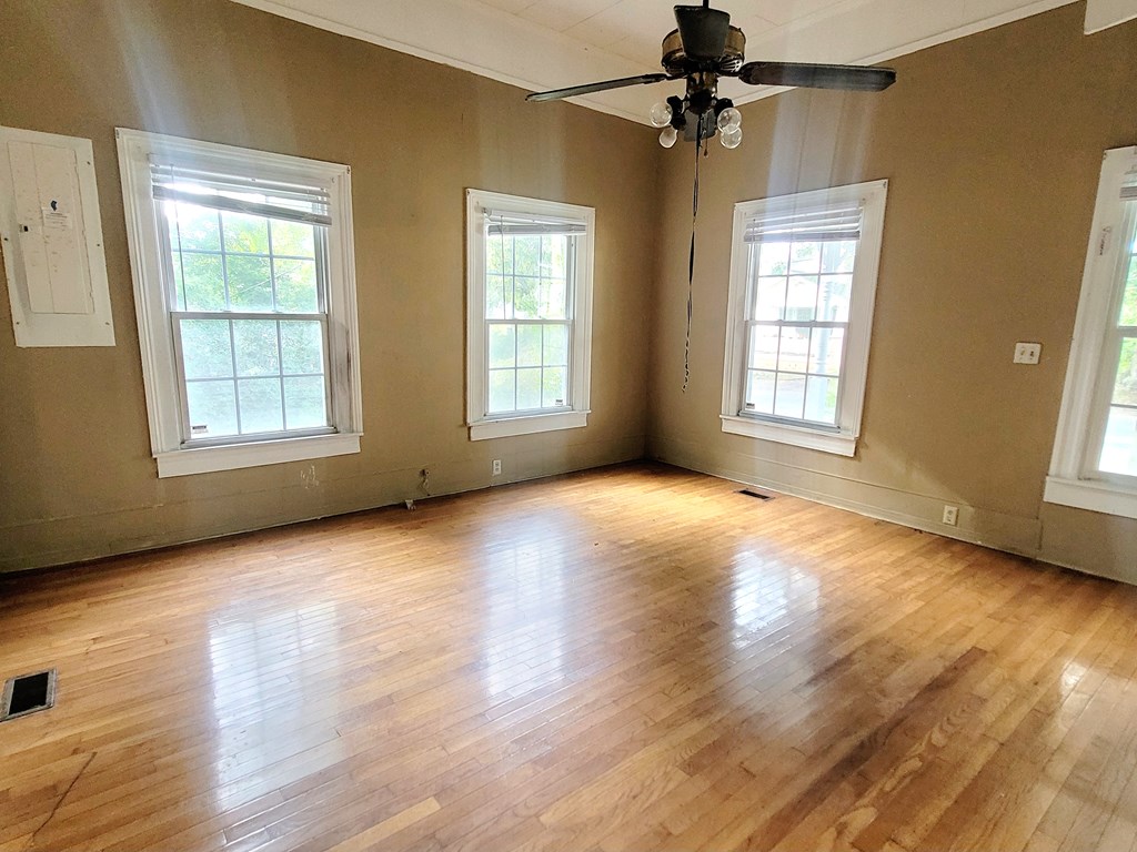 206 South Oak Street McCormick, SC 29835 - Photo 8 of 20 Gallery Image 8