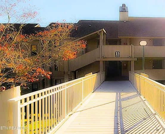 $159,900 | 3710 Weber Road, Unit B203, Gatlinburg, TN 37738