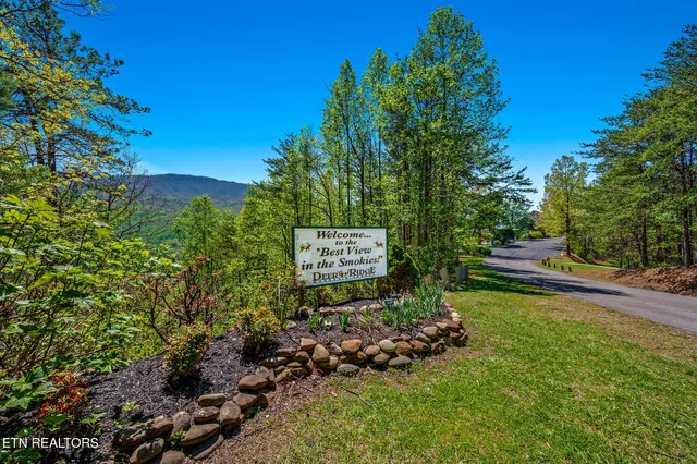 $174,900 | 3710 Weber Road, Unit B203, Gatlinburg, TN 37738