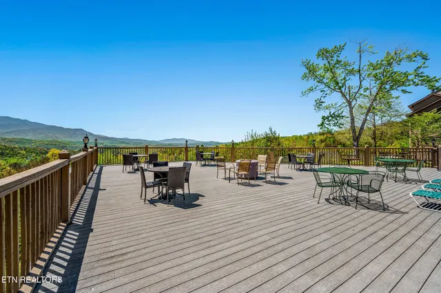 $174,900 | 3710 Weber Road, Unit B203, Gatlinburg, TN 37738