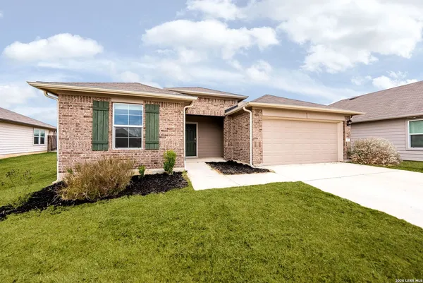 $1,850 | 917 Chachalaca Court, Seguin, TX 78155