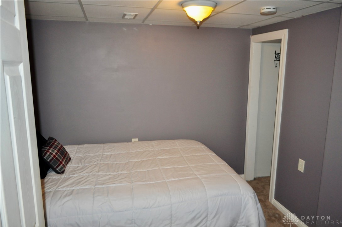 2948 Robin Road Kettering, OH 45409 - Photo 23 of 35 Downstairs bedroom