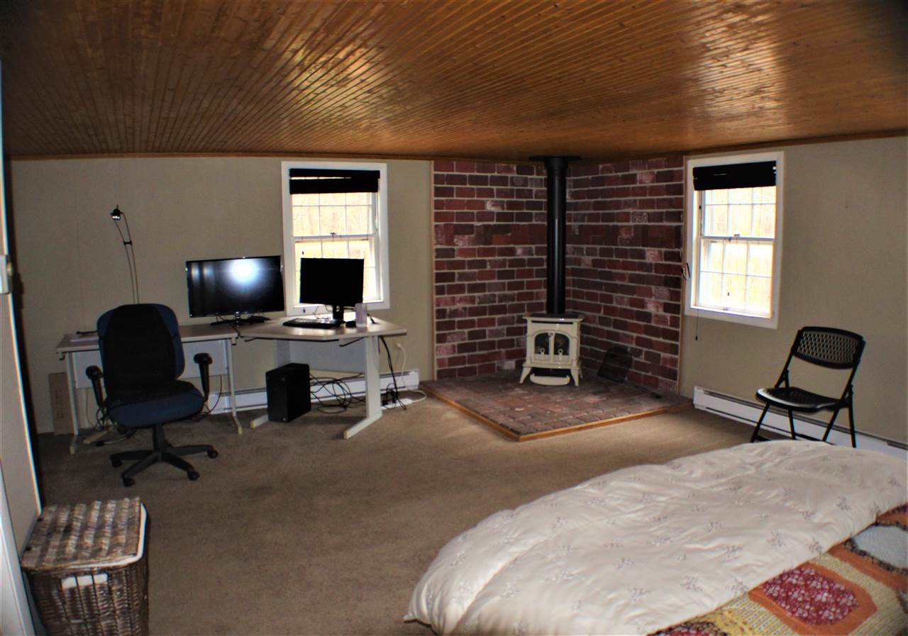 144 Mountain Road Jaffrey, NH 03452 - Photo 16 of 24