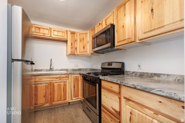 13006 South Redwood Road Riverton, UT 84065 - Photo 9 of 39
