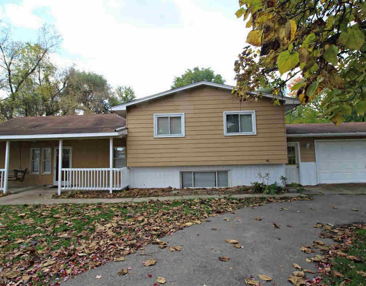 6141 Miller Road Swartz Creek, MI 48473 - Photo 17 of 19 21231390-16.JPG
