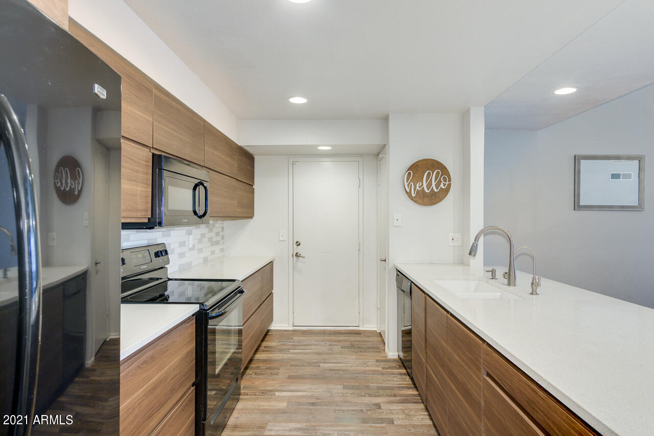 2929 East Broadway Road, Unit 96 Mesa, AZ 85204 - Photo 9 of 22 09-Broadway