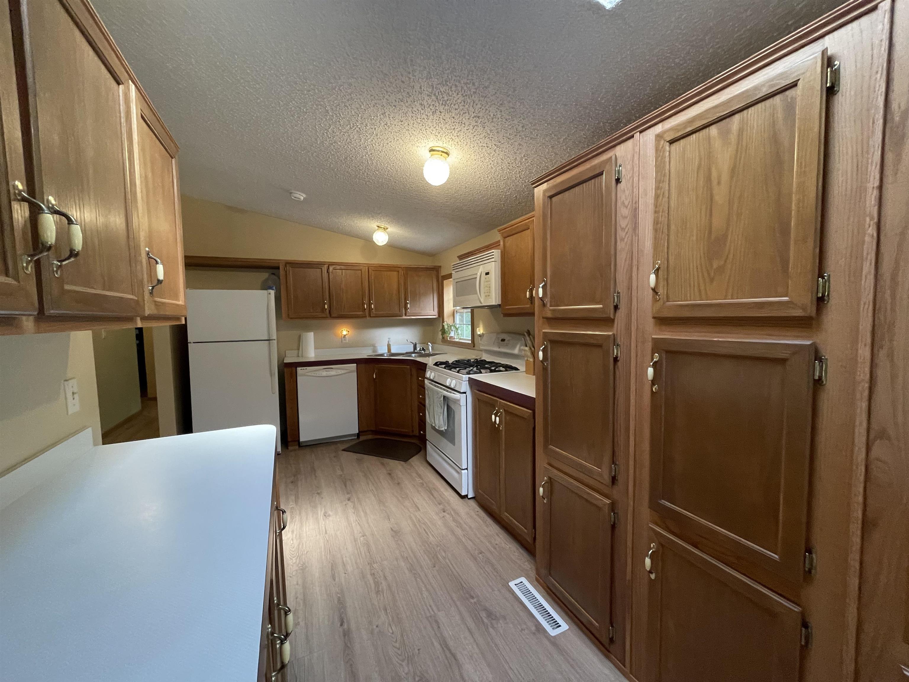 7288 Ashard Road Lake, MI 48632 - Photo 20 of 58