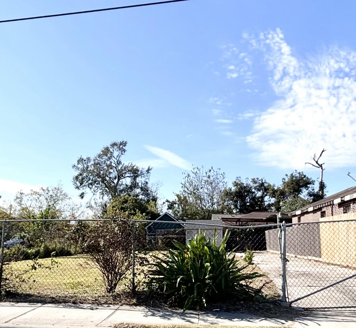 7511 Hirsch Road Houston, TX 77016 - Photo 2 of 11