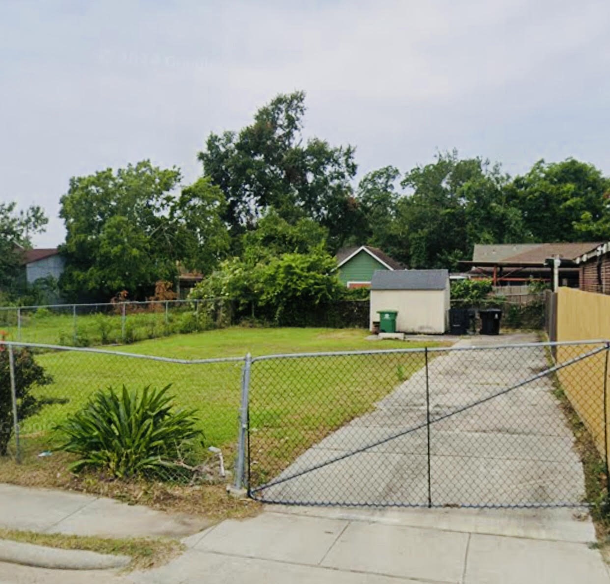 7511 Hirsch Road Houston, TX 77016 - Photo 3 of 11