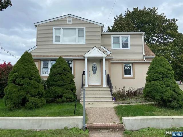 $2,800 | 140 Prospect Street, Unit 2, Garfield, NJ 07026
