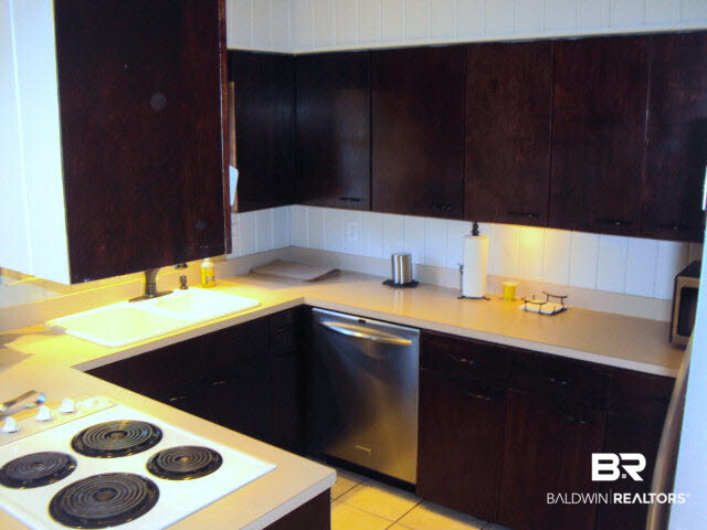 107 Rita Avenue Daphne, AL 36527 - Photo 13 of 31 Kitchen