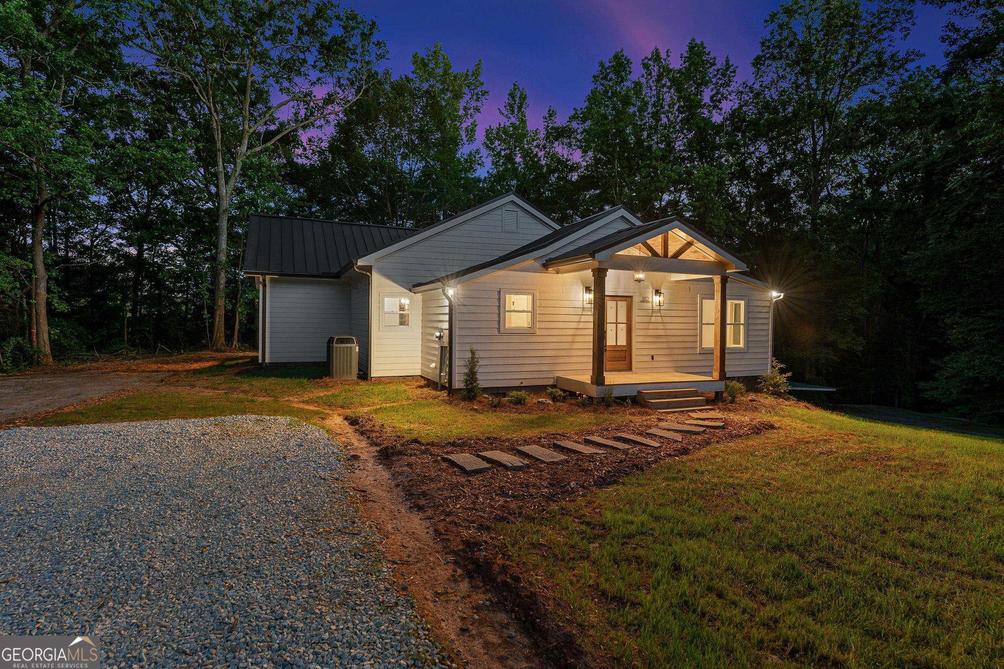 182 Cherry Rose Lane Hartwell, GA 30643 - Photo 4 of 64