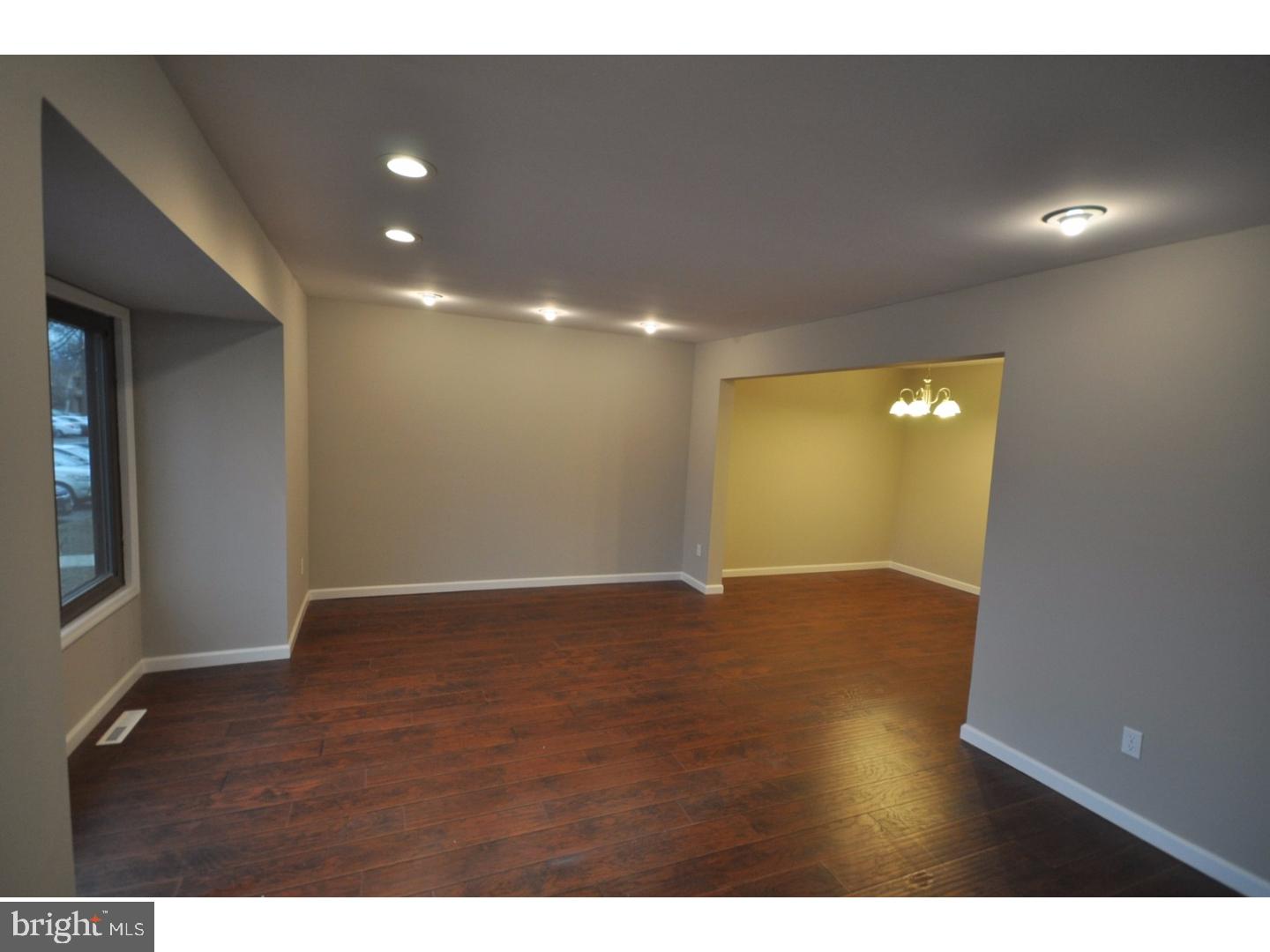 554 Fairfield Road Hightstown, NJ 08520 - Photo 3 of 19 Living Room