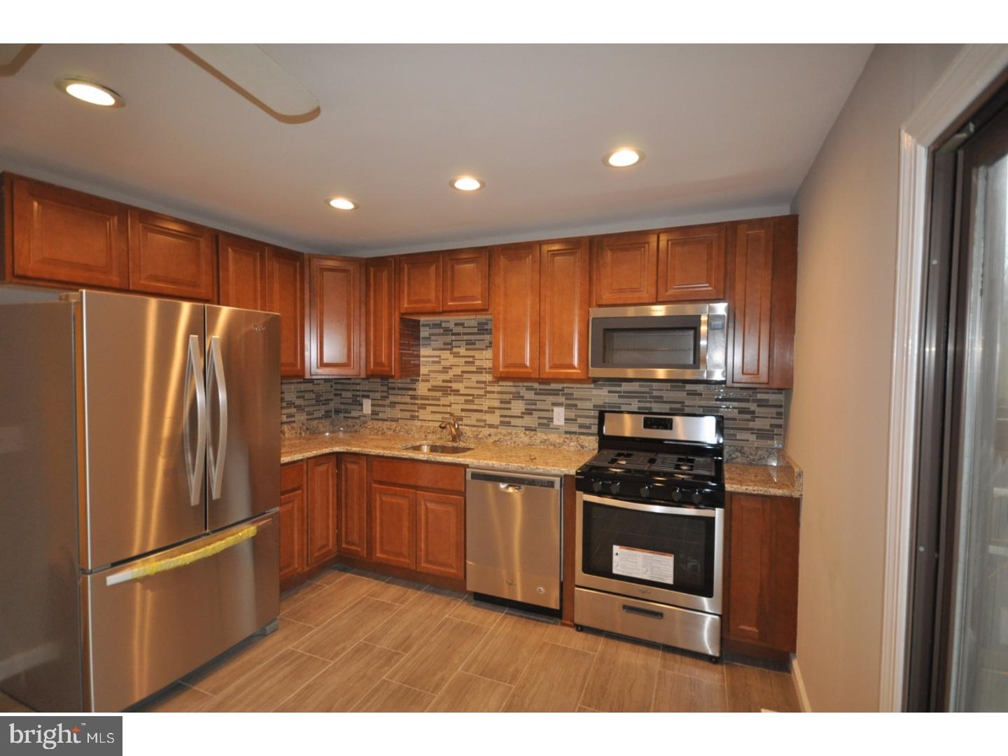 554 Fairfield Road Hightstown, NJ 08520 - Photo 6 of 19 Kitchen