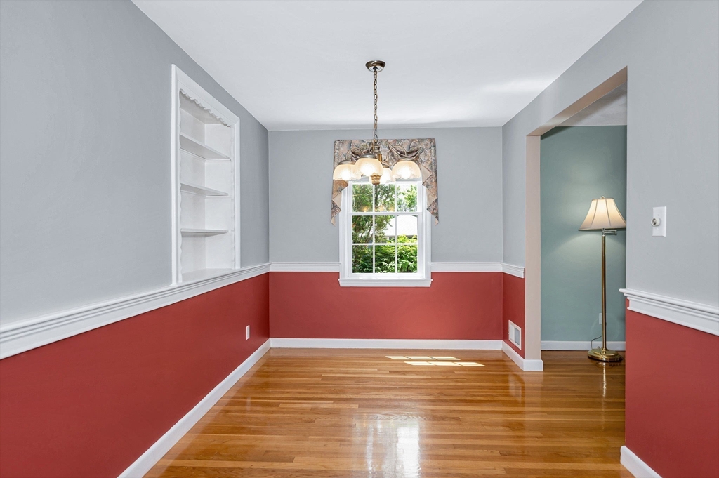 6 Peter Road North Reading, MA 01864 - Photo 8 of 39