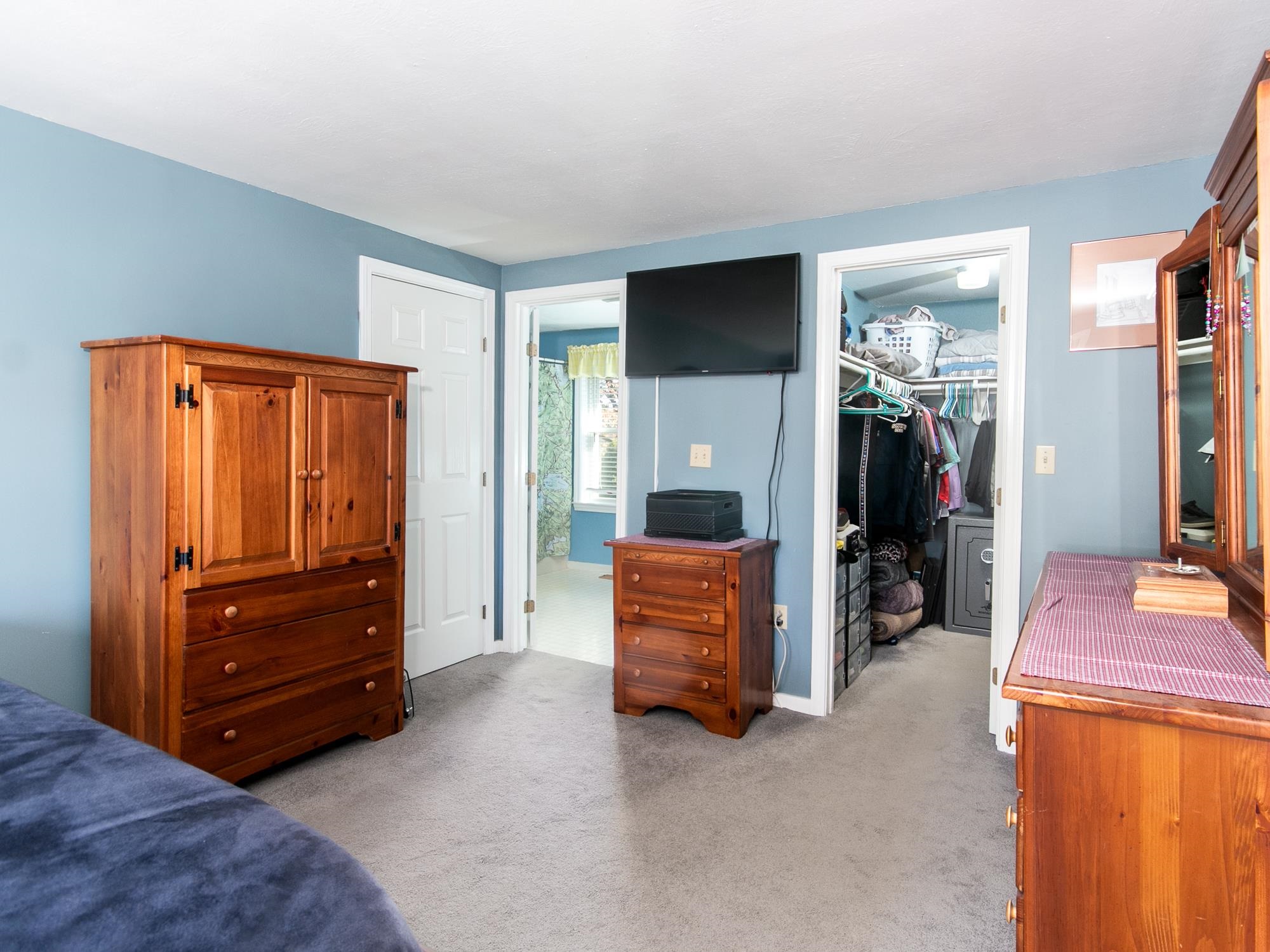 3 Wright Road Nashua, NH 03064 - Photo 9 of 16 Gallery Image 9