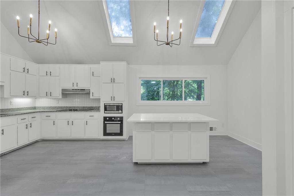 5483 Wylstream Way Norcross, GA 30093 - Photo 5 of 56