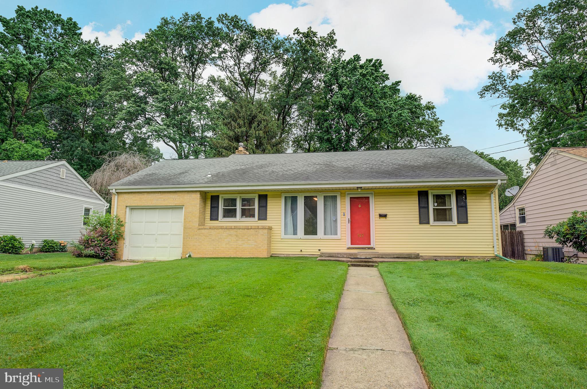 522 Sutherland Road Trenton, NJ 08618 - Photo 1 of 26 Front of House