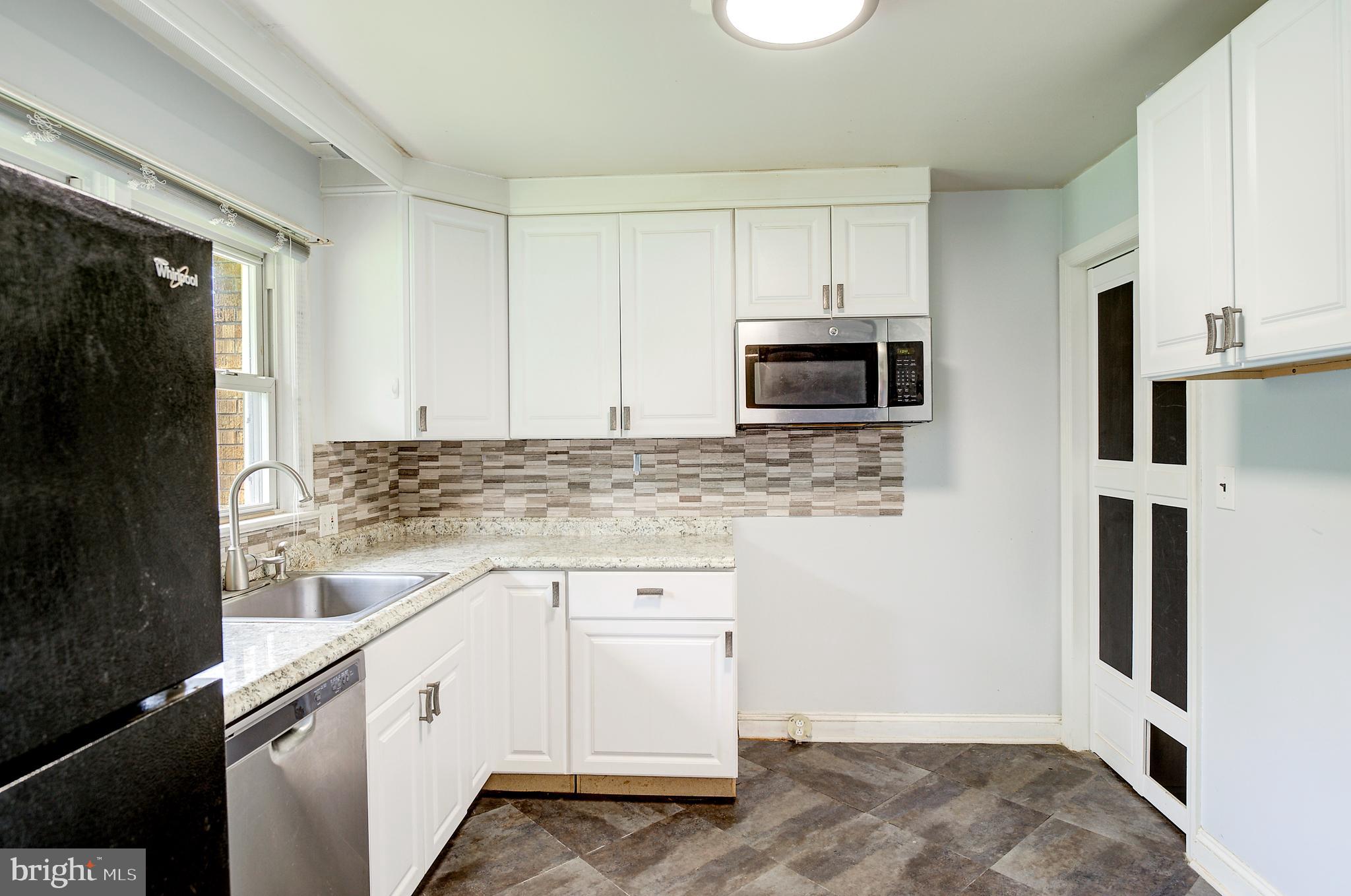 522 Sutherland Road Trenton, NJ 08618 - Photo 19 of 26 Kitchen