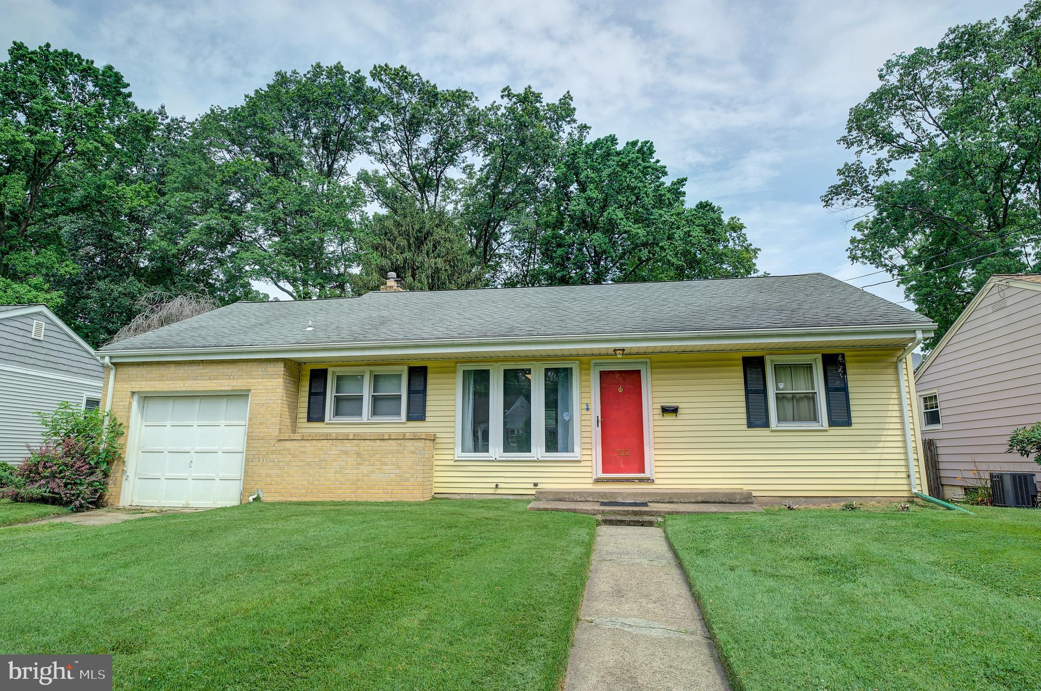 522 Sutherland Road Trenton, NJ 08618 - Photo 4 of 26 Front of House