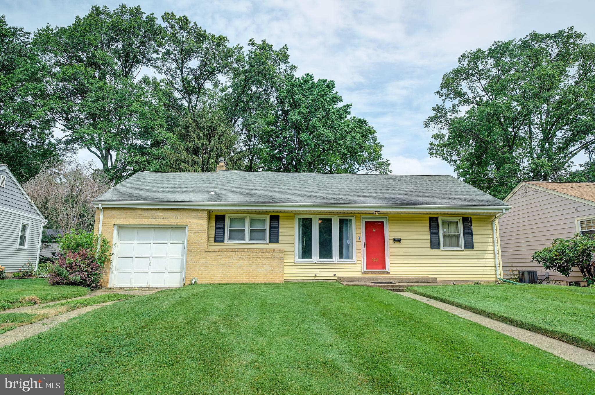 522 Sutherland Road Trenton, NJ 08618 - Photo 5 of 26 Front of House