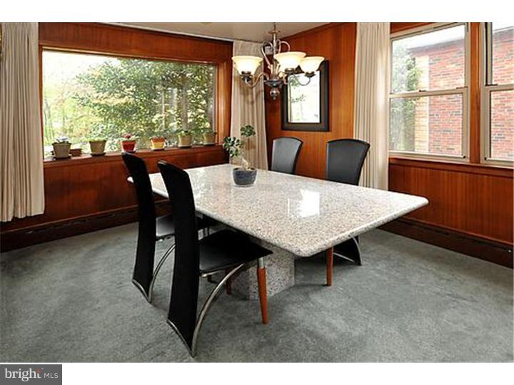 1008 Vernon Road Philadelphia, PA 19150 - Photo 5 of 21 Dining Room