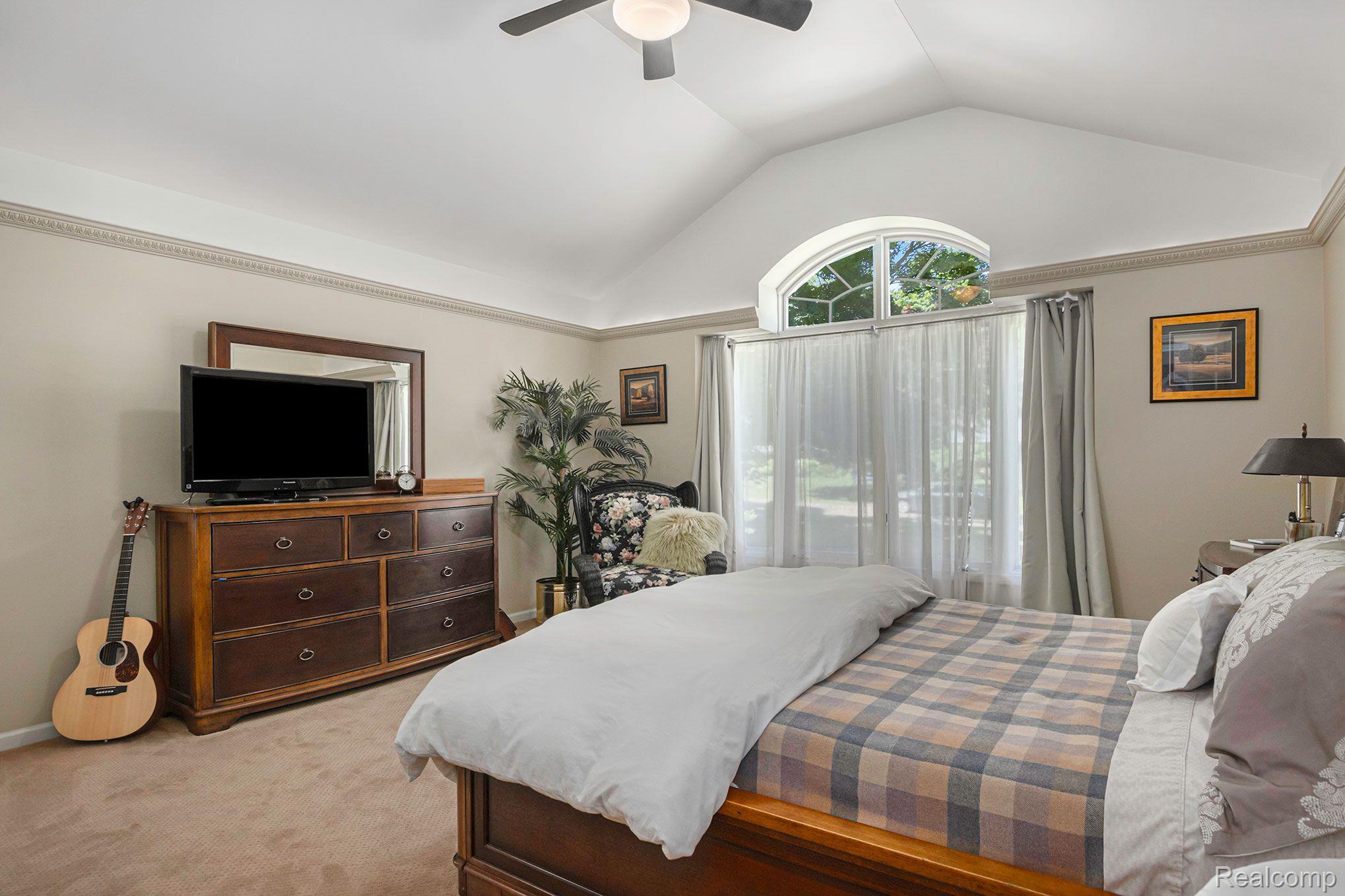 32463 Shady Ridge Drive Farmington, MI 48336 - Photo 20 of 42 Gallery Image 20