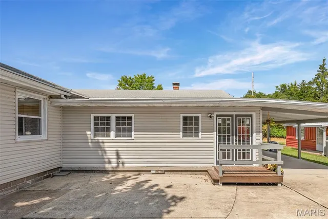 $165,000 | 2303 West Delmar Avenue, Godfrey, IL 62035