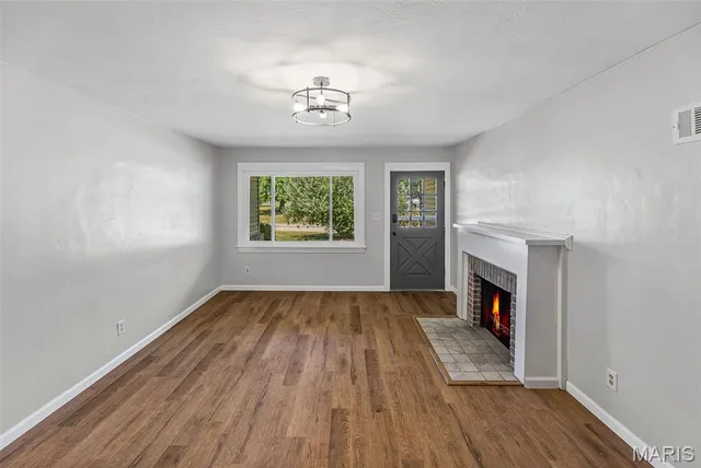 $165,000 | 2303 West Delmar Avenue, Godfrey, IL 62035