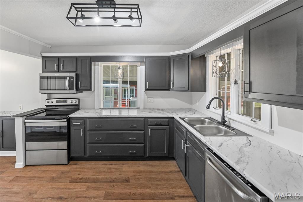 2303 West Delmar Avenue Godfrey, IL 62035 - Photo 18 of 44