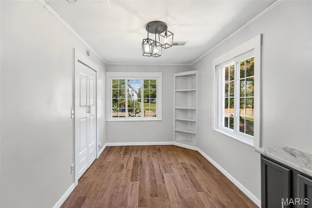 $165,000 | 2303 West Delmar Avenue, Godfrey, IL 62035