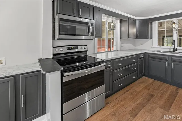 $165,000 | 2303 West Delmar Avenue, Godfrey, IL 62035