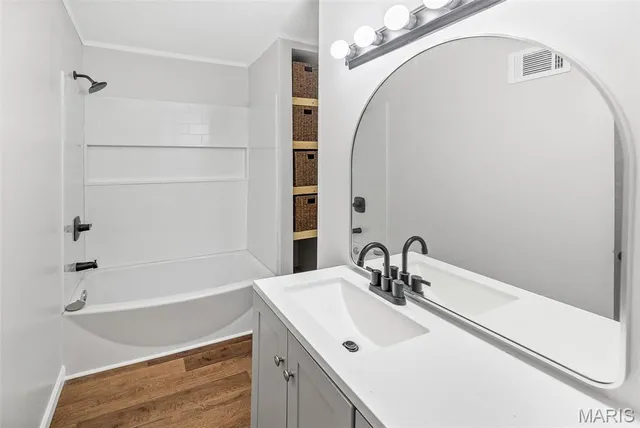 $165,000 | 2303 West Delmar Avenue, Godfrey, IL 62035