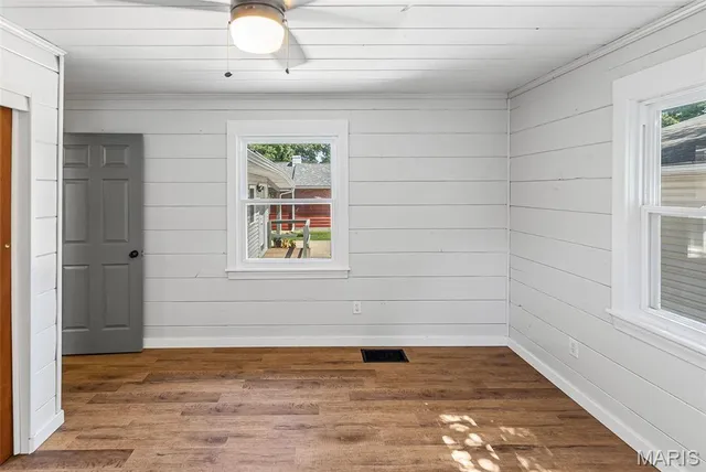 $165,000 | 2303 West Delmar Avenue, Godfrey, IL 62035