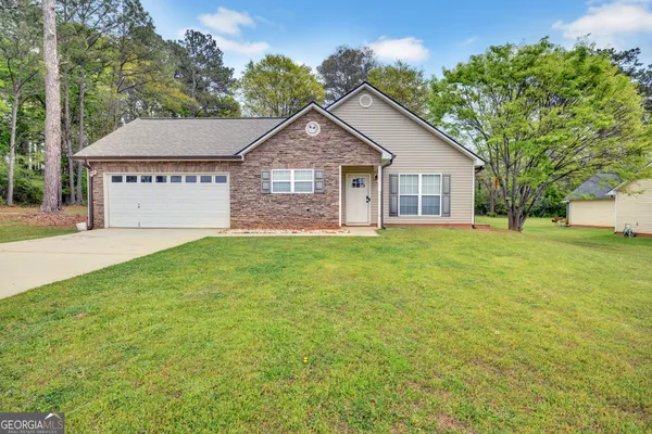 $290,000 | 572 Clyde's Way, Jackson, GA 30233