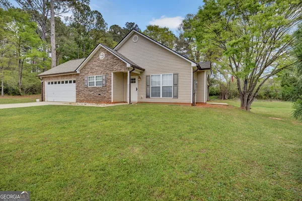 $290,000 | 572 Clyde's Way, Jackson, GA 30233