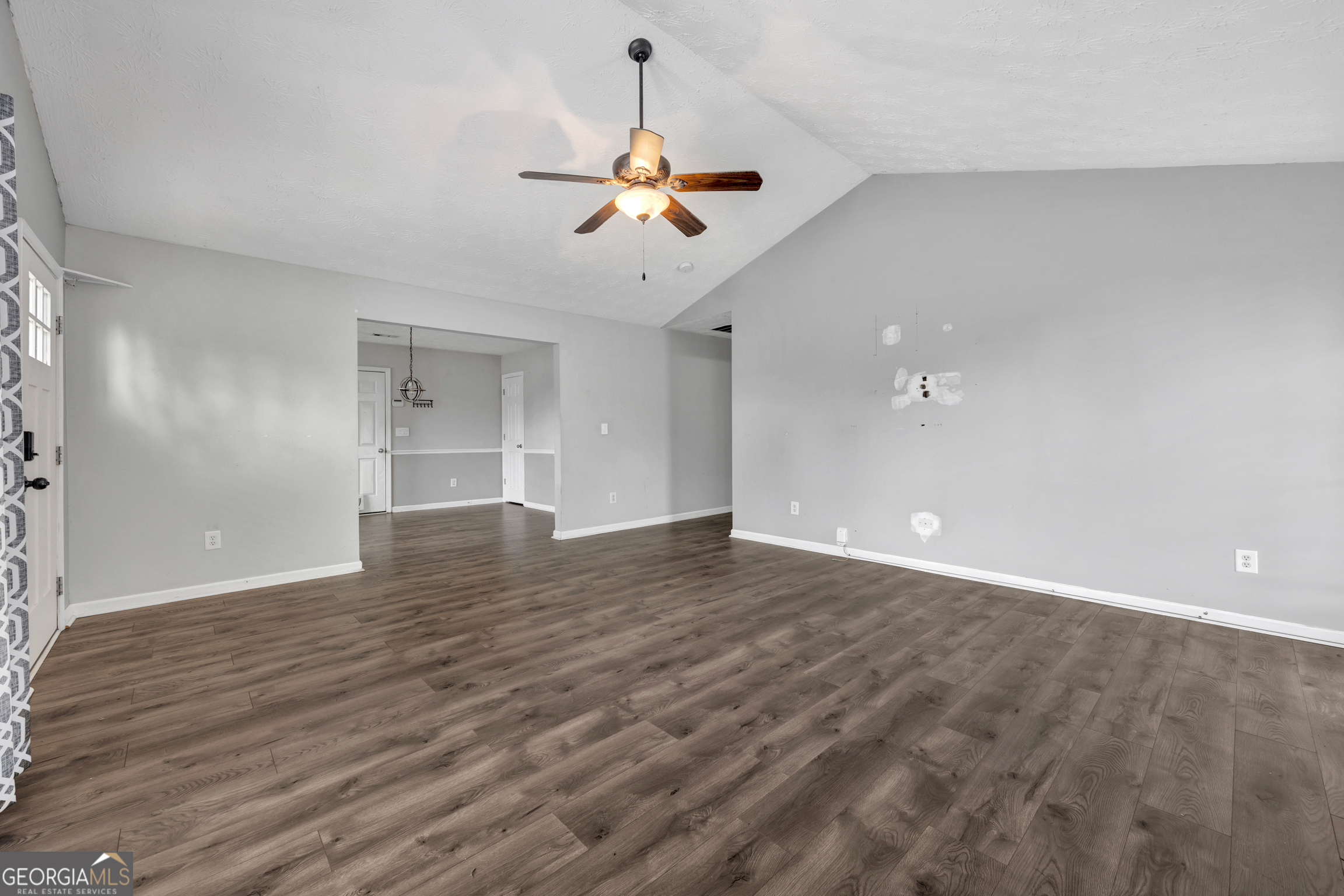 572 Clyde's Way Jackson, GA 30233 - Photo 7 of 30