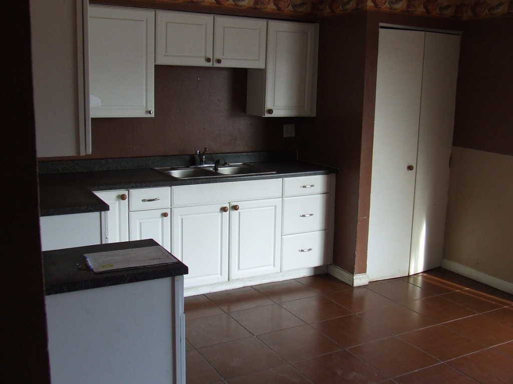 6501 West Granada Road Phoenix, AZ 85035 - Photo 2 of 9 KITCHEN