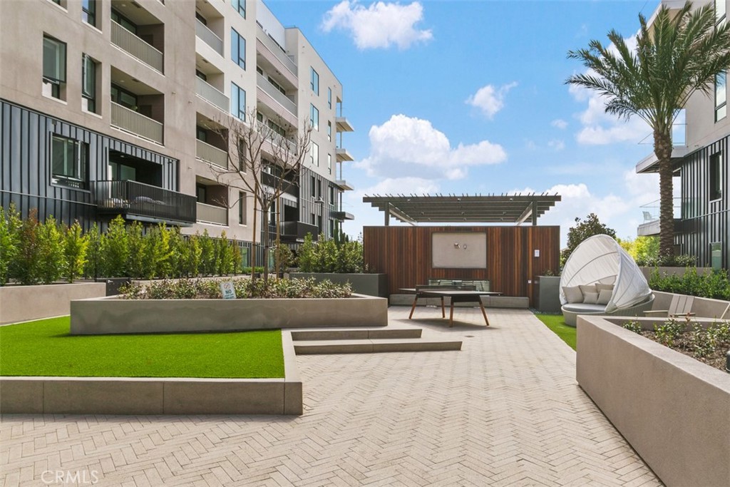 1407 Rivington Irvine, CA 92612 - Photo 33 of 34 Outdoor Common Space